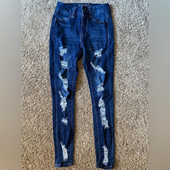 Rue 21 curvy skinny jeans - Picture 2 of 4